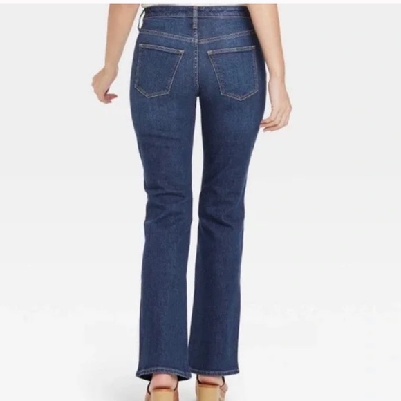 NEW PLUS SIZE Universal Thread Boot Cut Jeans - Picture 2 of 3